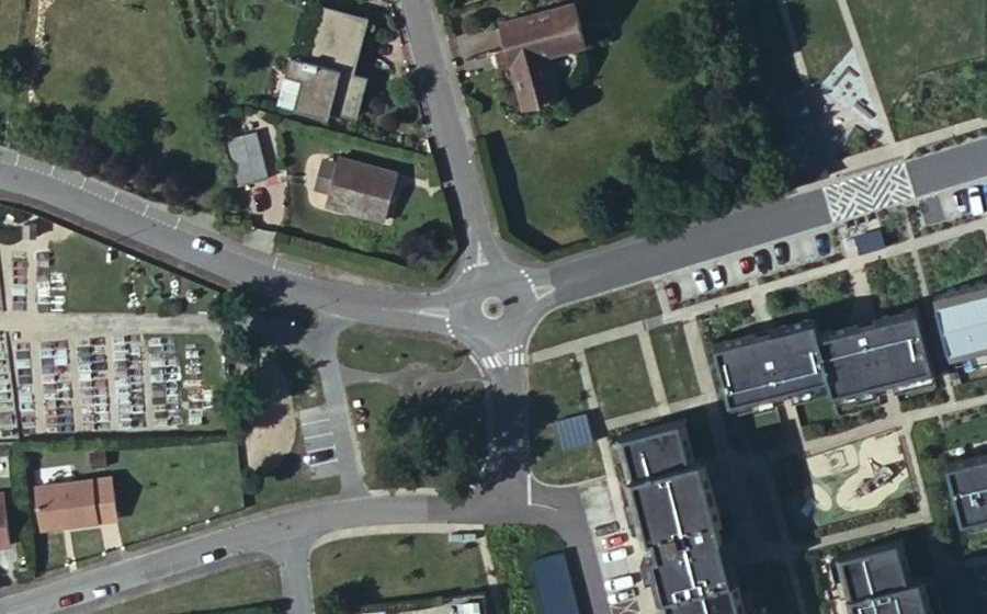 Vue aérienne du Mini-giratoire n°1129369871