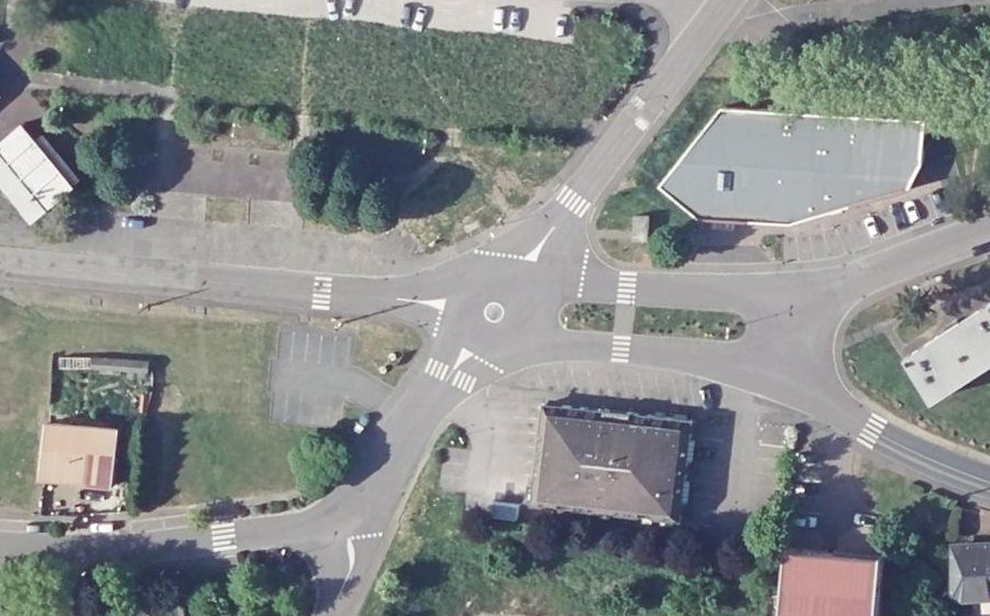 Vue aérienne du Mini-giratoire n°1131261394