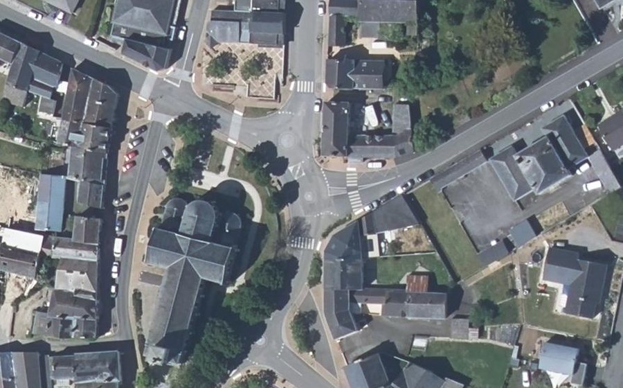 Vue aérienne du Mini-giratoire n°1131480564