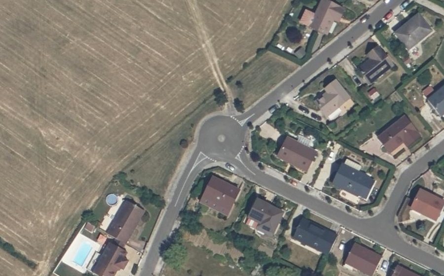 Vue aérienne du Mini-giratoire n°1131862479