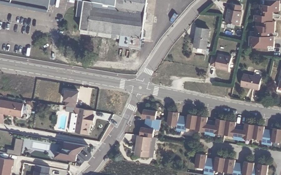 Vue aérienne du Mini-giratoire n°1149615390