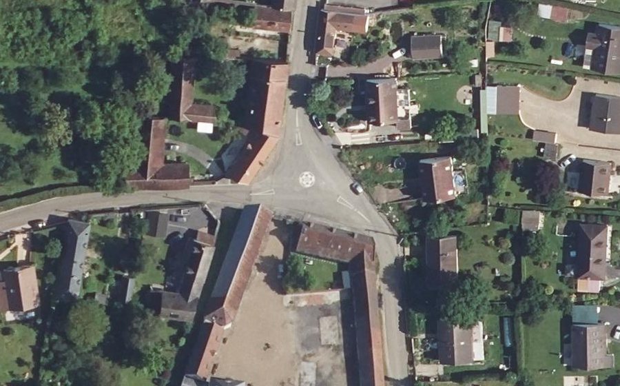Vue aérienne du Mini-giratoire n°1151049373