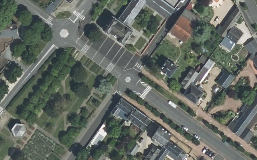 Vue aérienne du Mini-giratoire n°1165518423