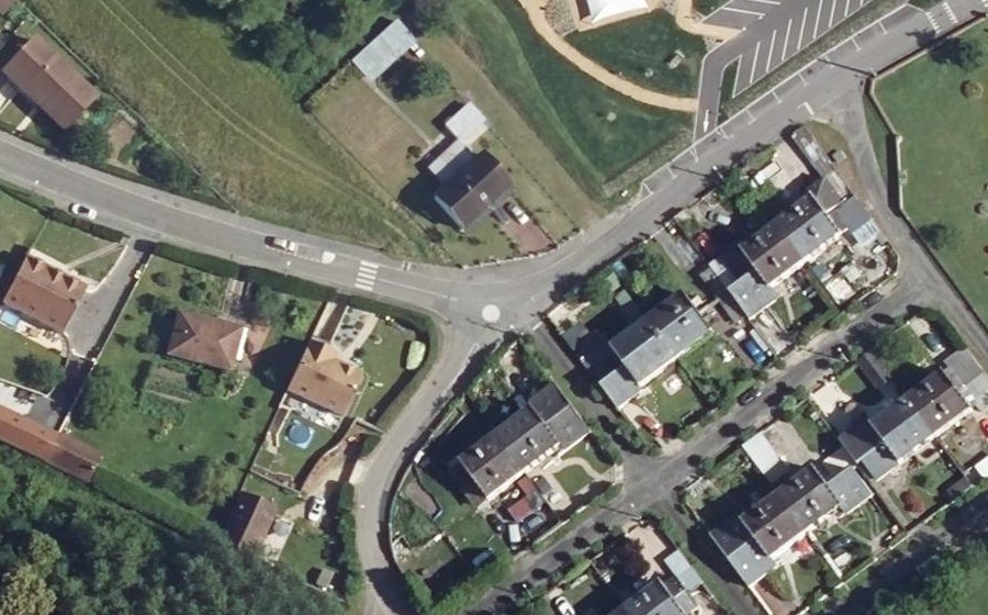 Vue aérienne du Mini-giratoire n°1184946368