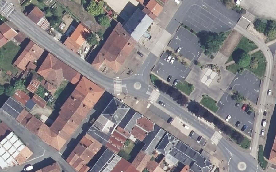 Vue aérienne du Mini-giratoire n°1187979359