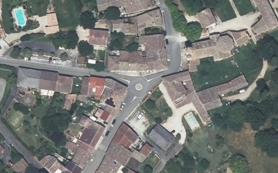 Vue aérienne du Mini-giratoire n°1190650925