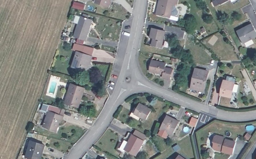 Vue aérienne du Mini-giratoire n°1198759414