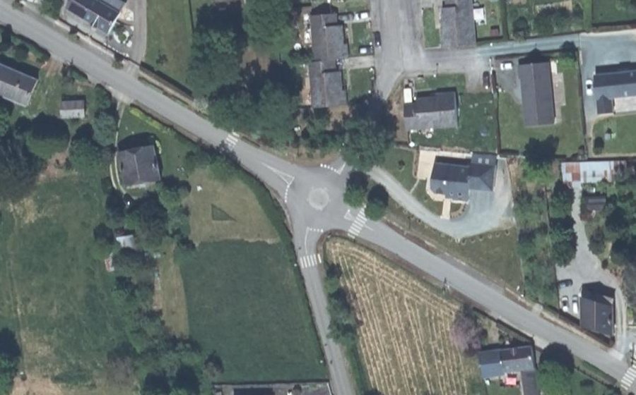 Vue aérienne du Mini-giratoire n°1208714048