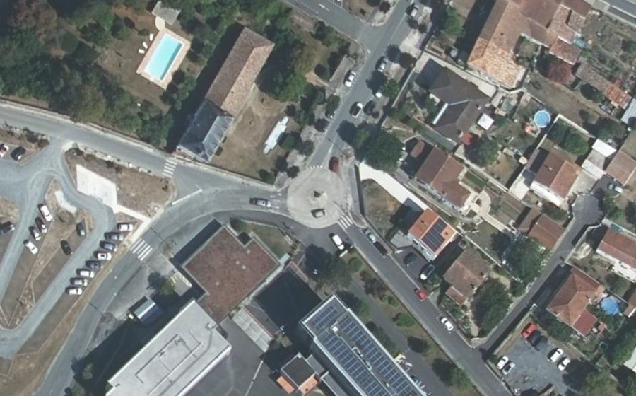 Vue aérienne du Mini-giratoire n°1216681554