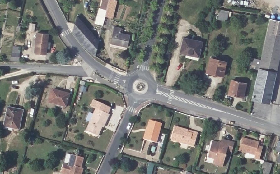 Vue aérienne du Mini-giratoire n°1221496056