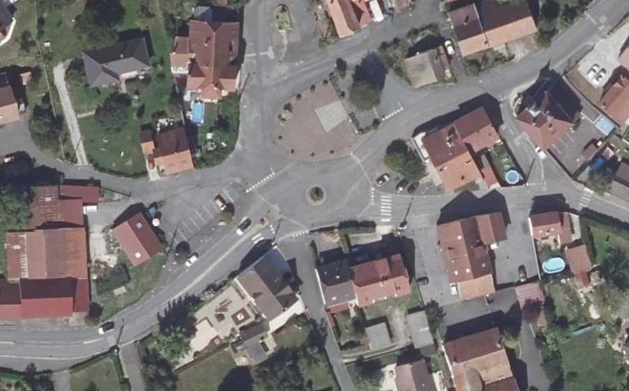 Vue aérienne du Mini-giratoire n°1221653404
