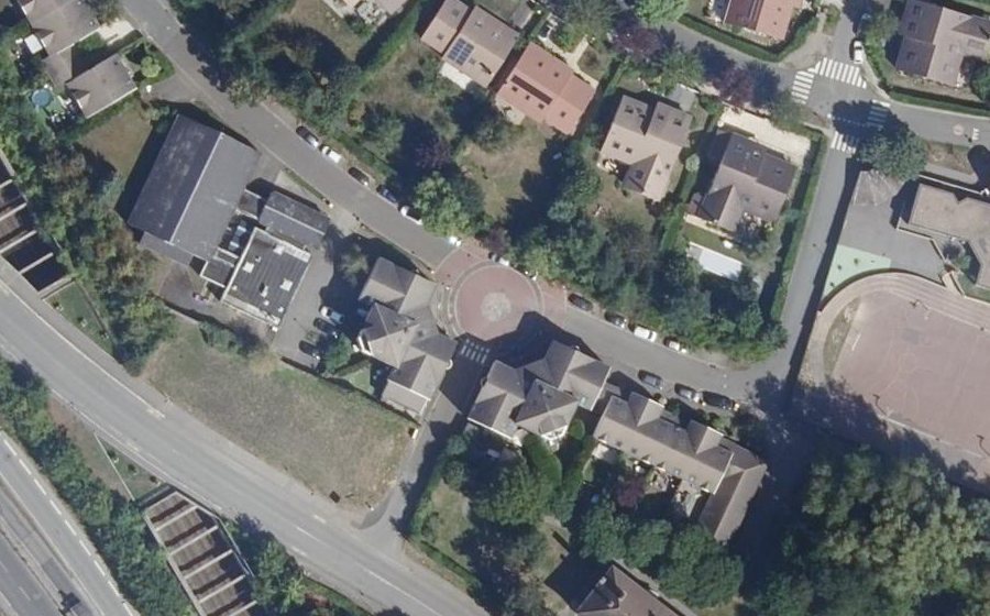 Vue aérienne du Mini-giratoire n°1222150796
