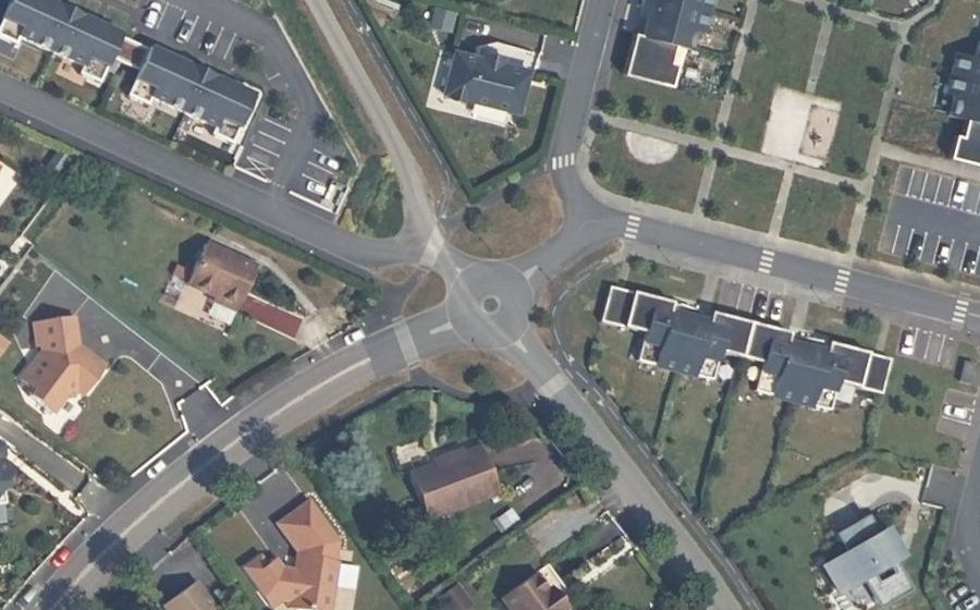 Vue aérienne du Mini-giratoire n°1224524406
