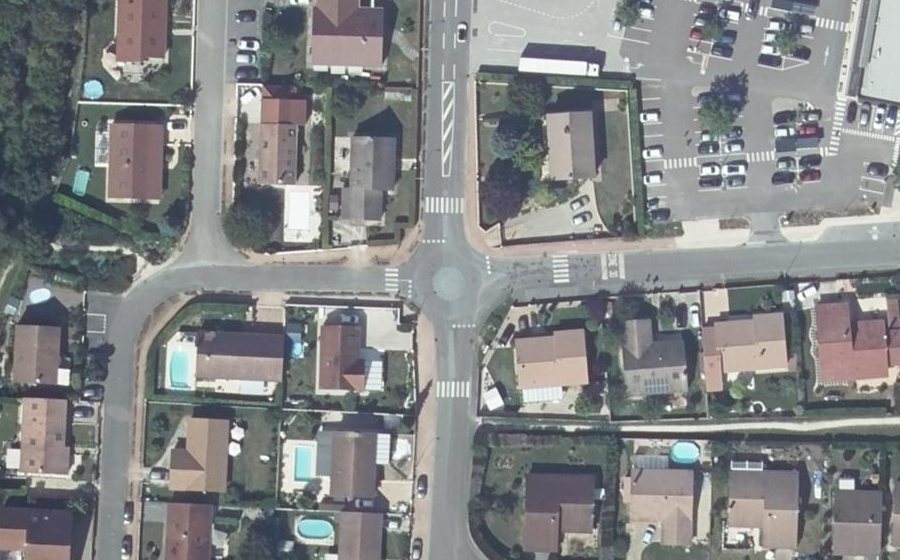 Vue aérienne du Mini-giratoire n°1226443984