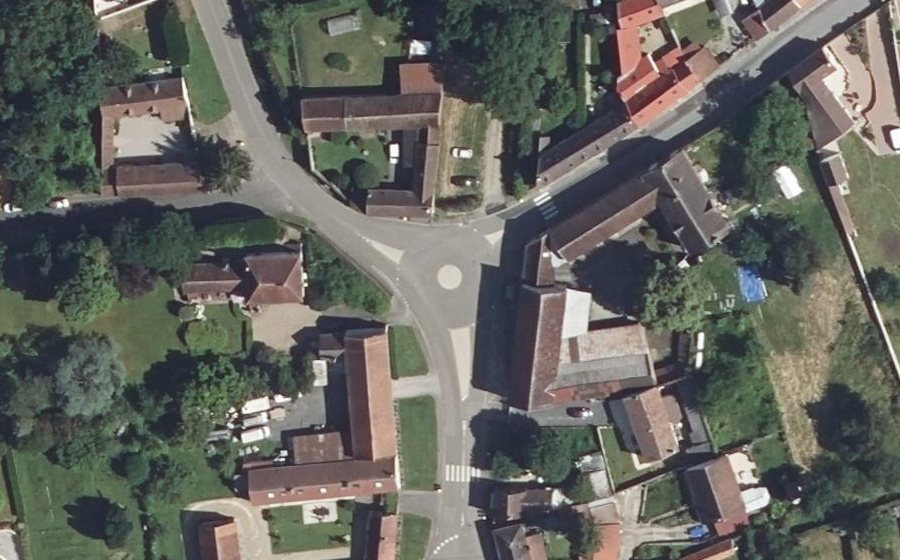 Vue aérienne du Mini-giratoire n°1228243147