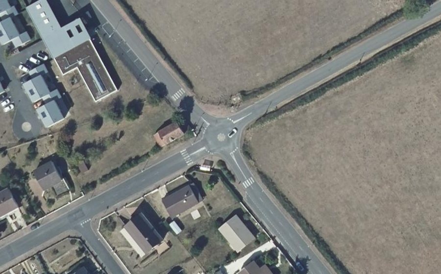 Vue aérienne du Mini-giratoire n°1242859141