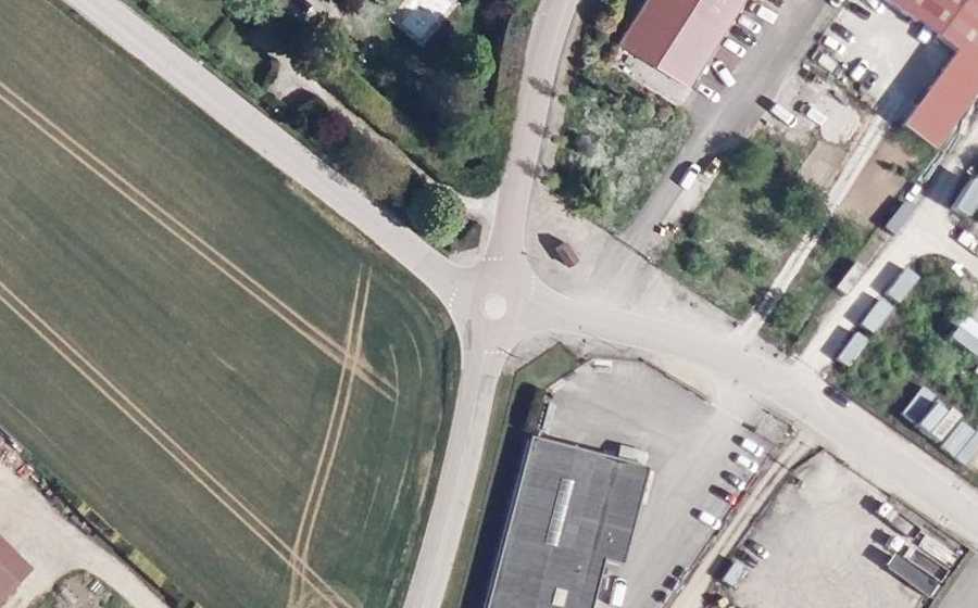 Vue aérienne du Mini-giratoire n°1243422603