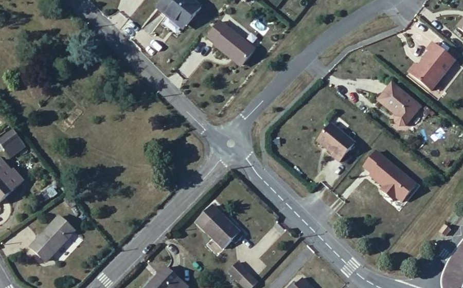 Vue aérienne du Mini-giratoire n°1249774234