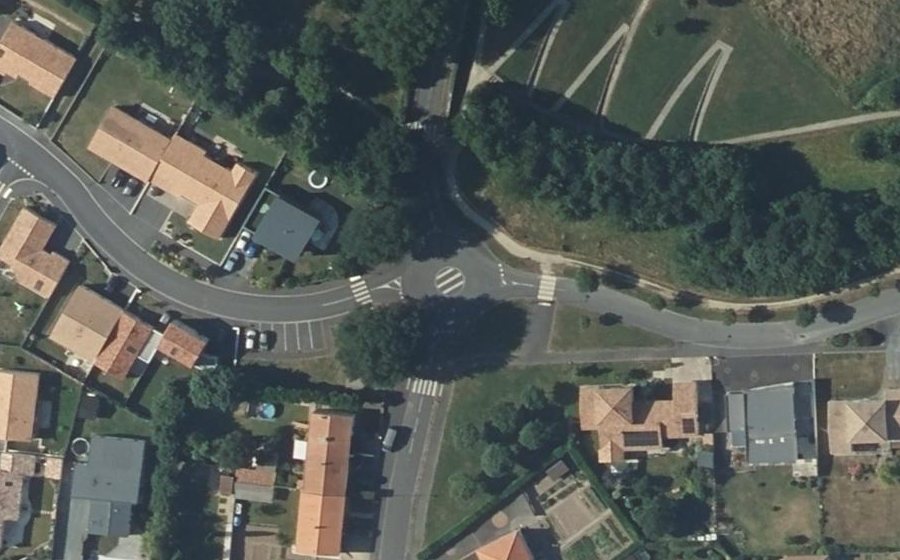 Vue aérienne du Mini-giratoire n°1249780535