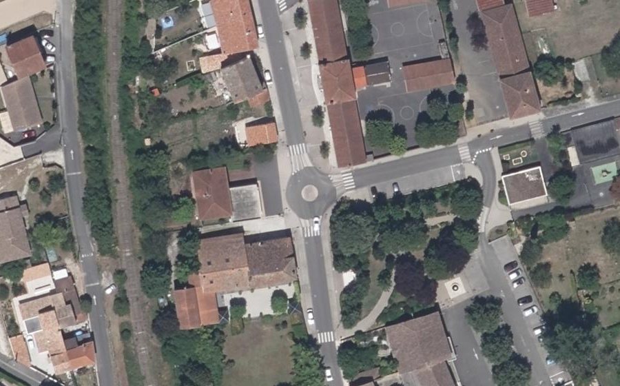 Vue aérienne du Mini-giratoire n°1268973422