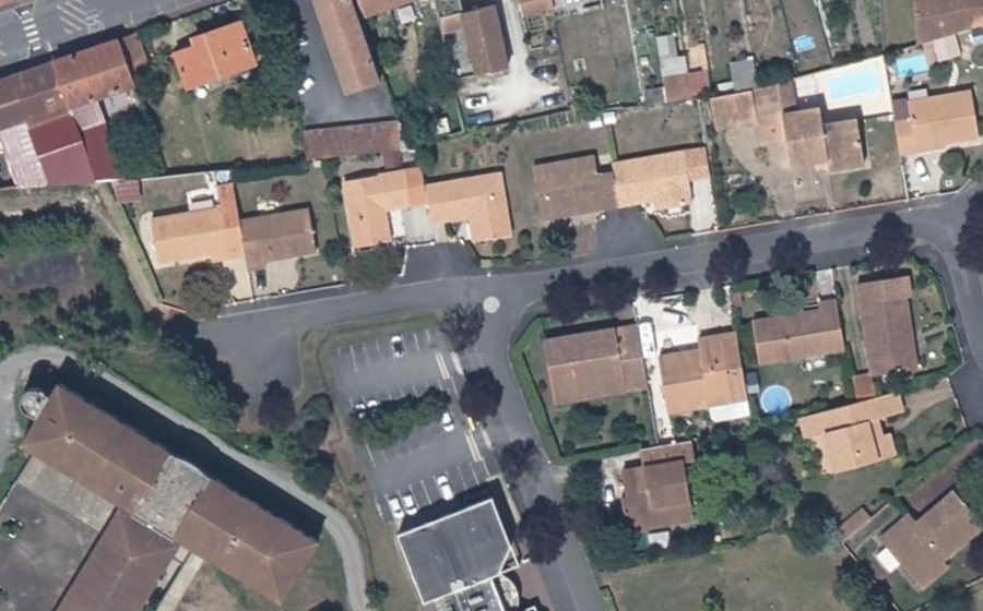 Vue aérienne du Mini-giratoire n°1268973726