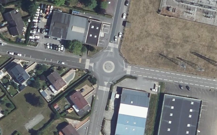 Vue aérienne du Mini-giratoire n°1275666322