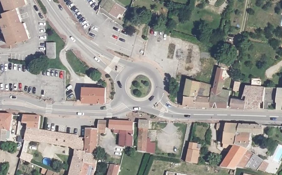 Vue aérienne du Rond-point anonyme n°10131003