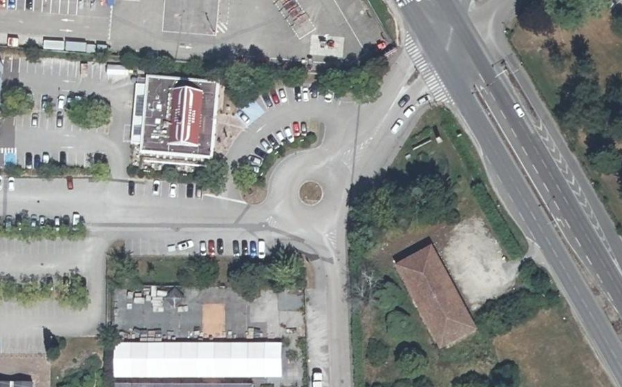 Vue aérienne du Mini-giratoire n°1314657181