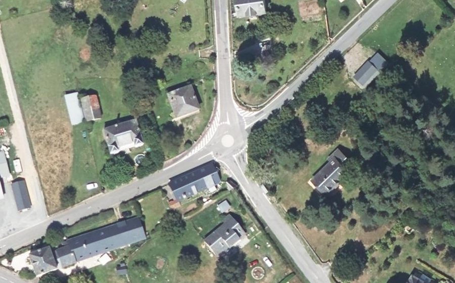 Vue aérienne du Mini-giratoire n°1320296151