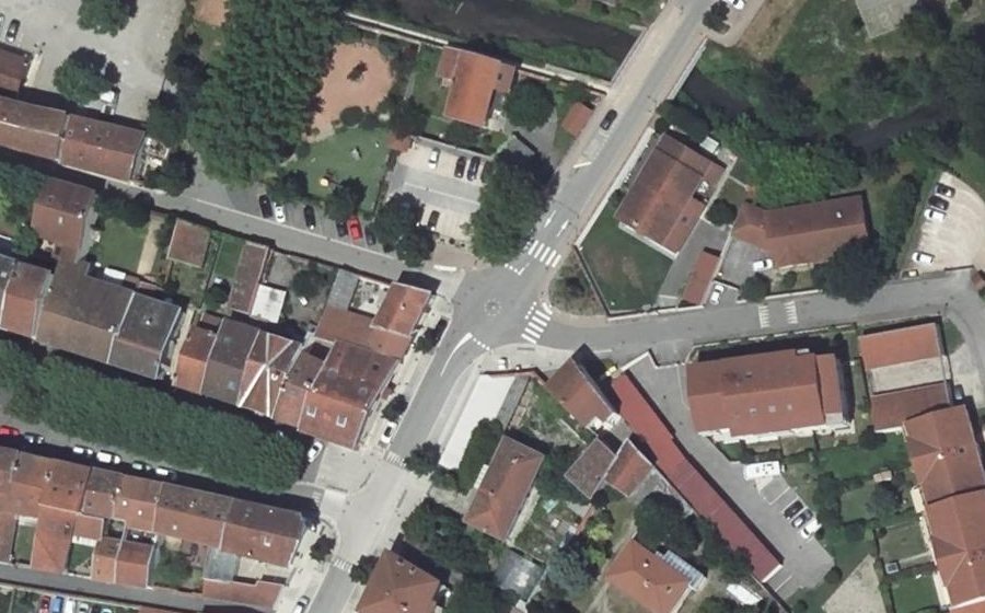 Vue aérienne du Mini-giratoire n°1320582261