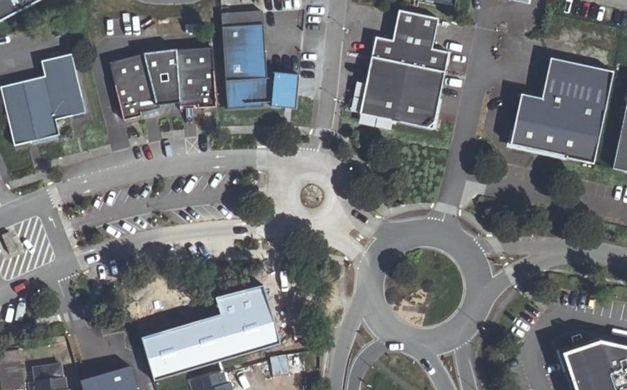 Vue aérienne du Rond-point anonyme n°1013256565