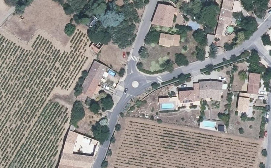 Vue aérienne du Mini-giratoire n°1326698172