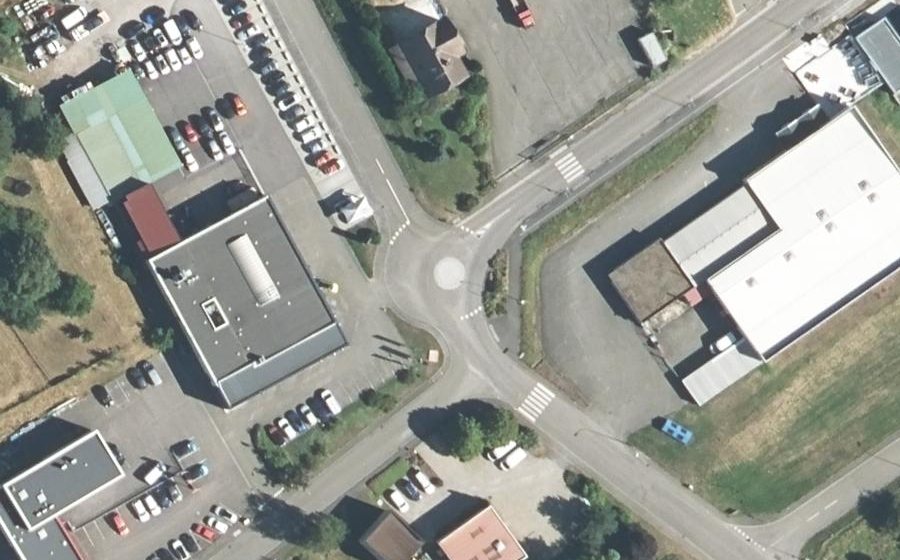 Vue aérienne du Mini-giratoire n°1335895635