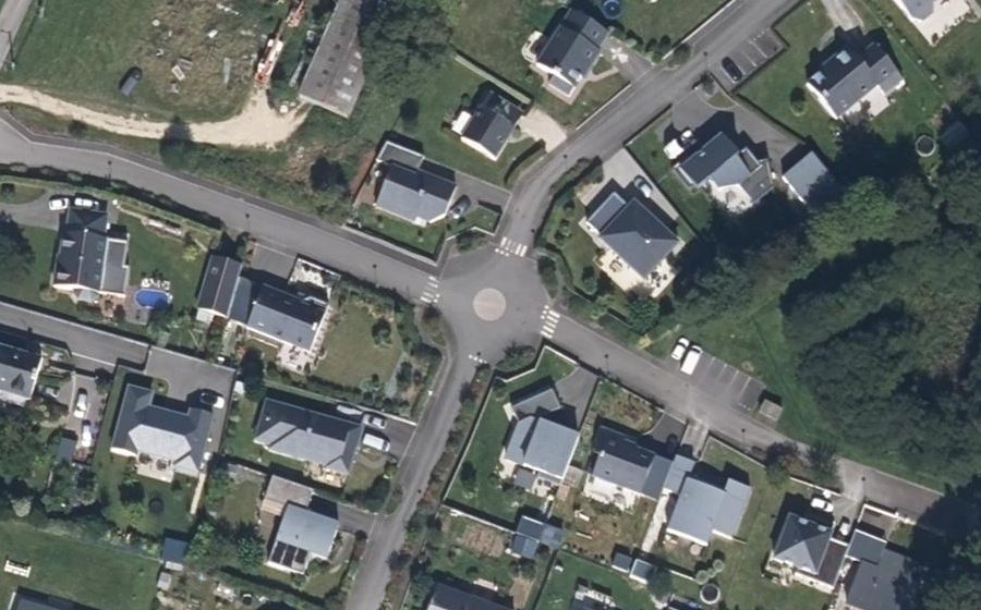 Vue aérienne du Mini-giratoire n°1365505451