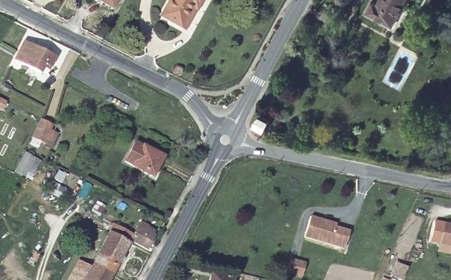 Vue aérienne du Mini-giratoire n°1369215288