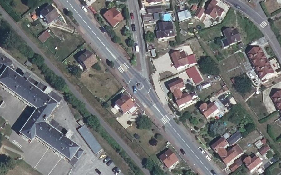 Vue aérienne du Mini-giratoire n°1380713496