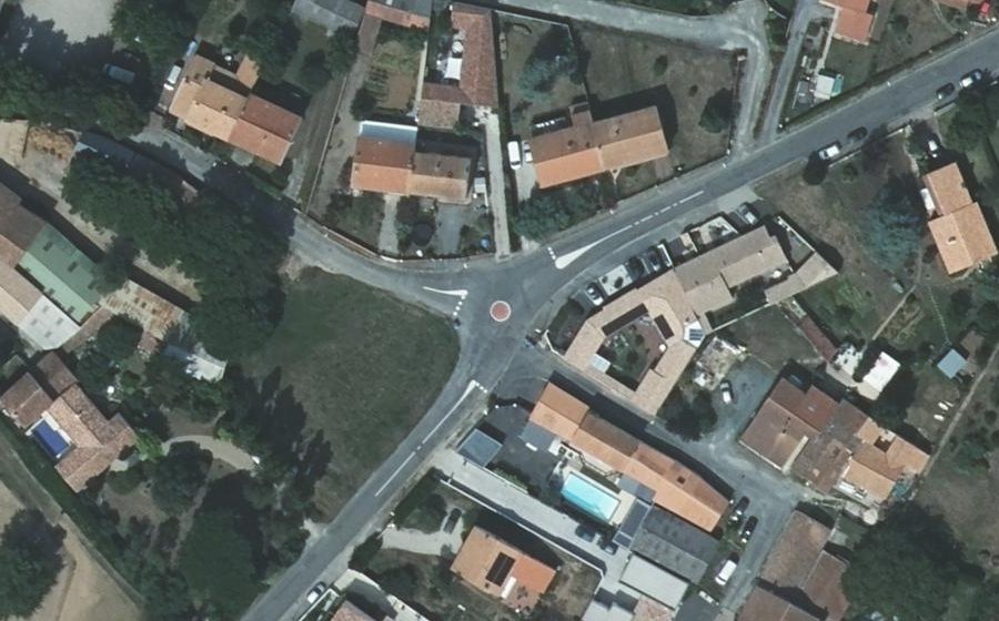 Vue aérienne du Mini-giratoire n°1384047428