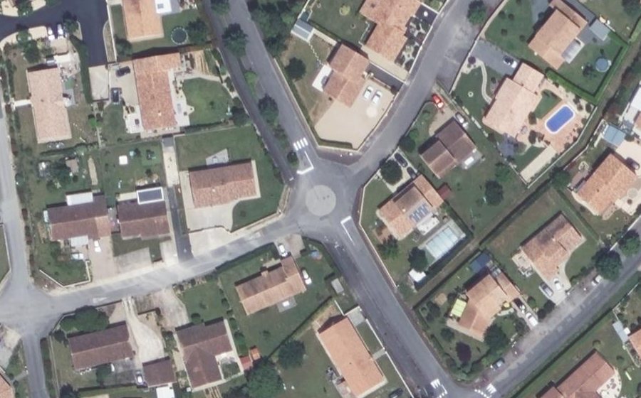 Vue aérienne du Mini-giratoire n°1389509137