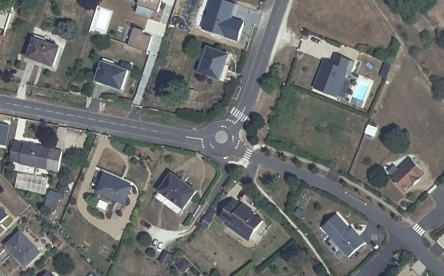 Vue aérienne du Mini-giratoire n°1397312032