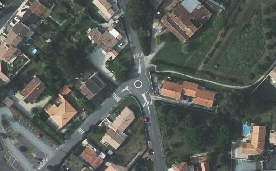 Vue aérienne du Mini-giratoire n°1404332429