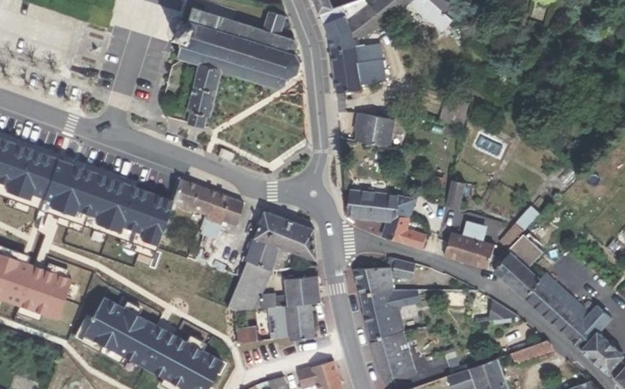 Vue aérienne du Mini-giratoire n°1404598797