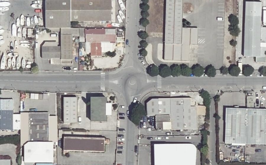 Vue aérienne du Rond-point anonyme n°1014128766