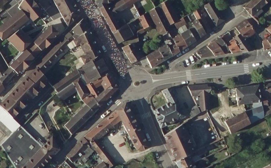 Vue aérienne du Rond-point anonyme n°101447374