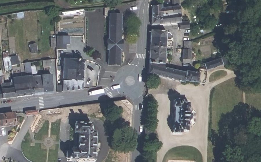 Vue aérienne du Mini-giratoire n°1447444197