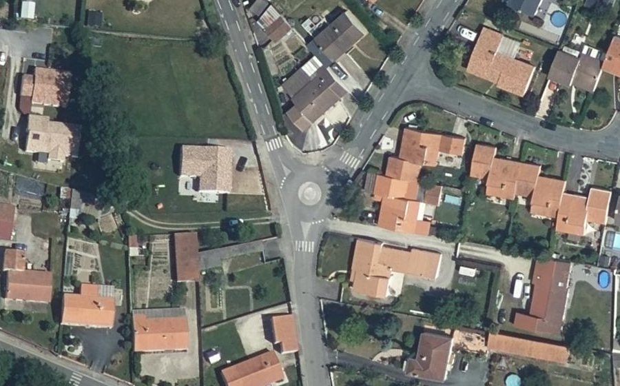 Vue aérienne du Mini-giratoire n°1460504774