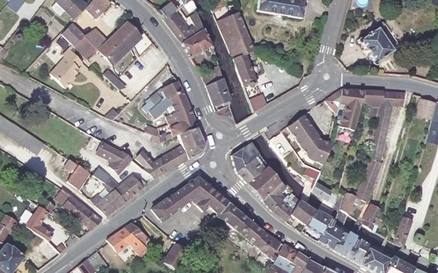 Vue aérienne du Mini-giratoire n°1503840195