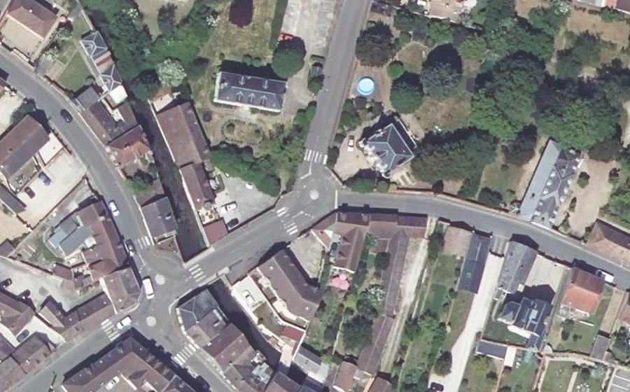 Vue aérienne du Mini-giratoire n°1503840198