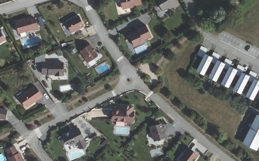 Vue aérienne du Mini-giratoire n°1559419463