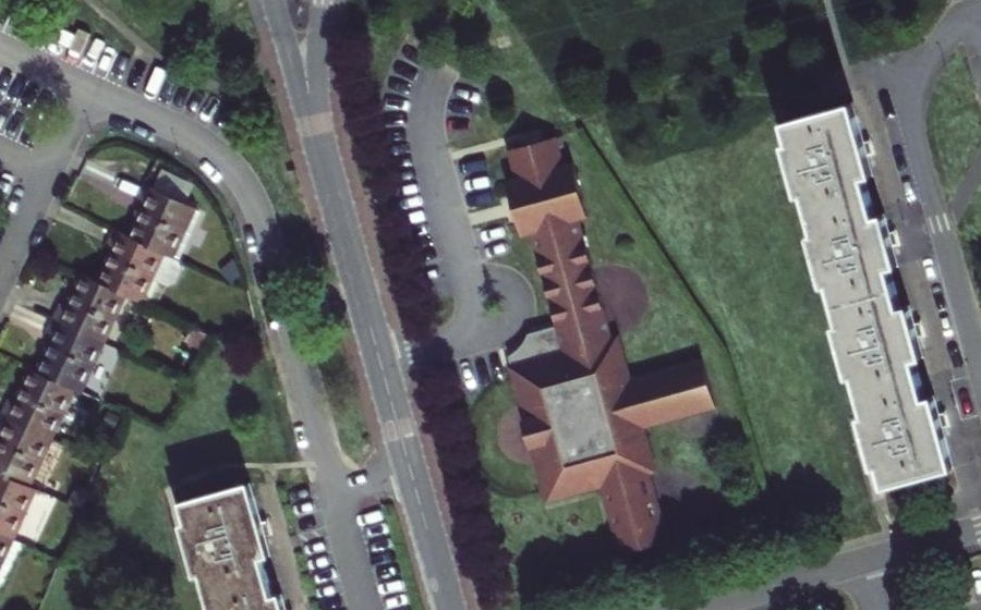 Vue aérienne du Rond-point anonyme n°101591054