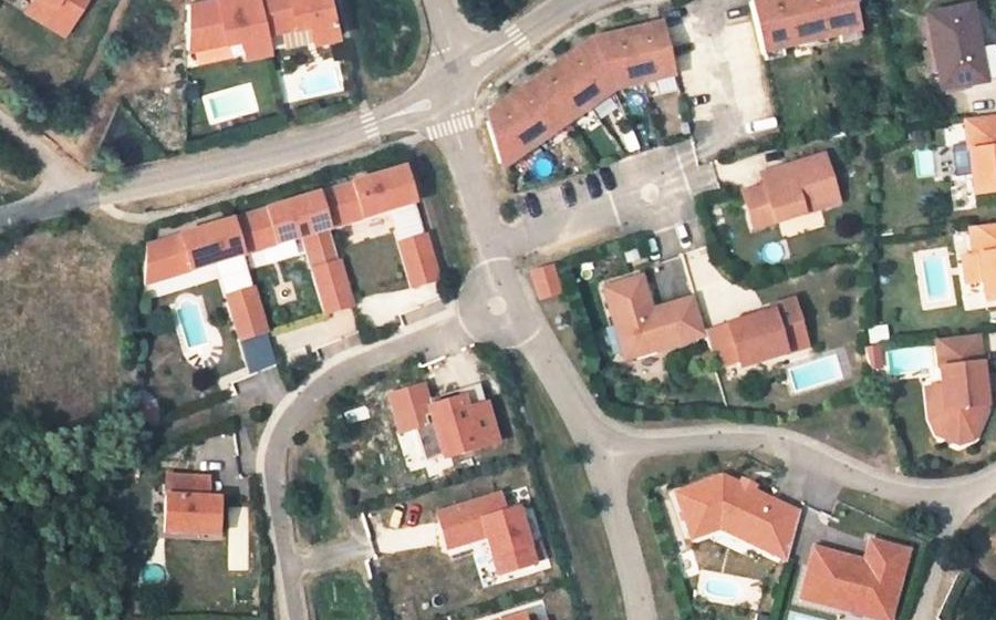 Vue aérienne du Mini-giratoire n°1613123631